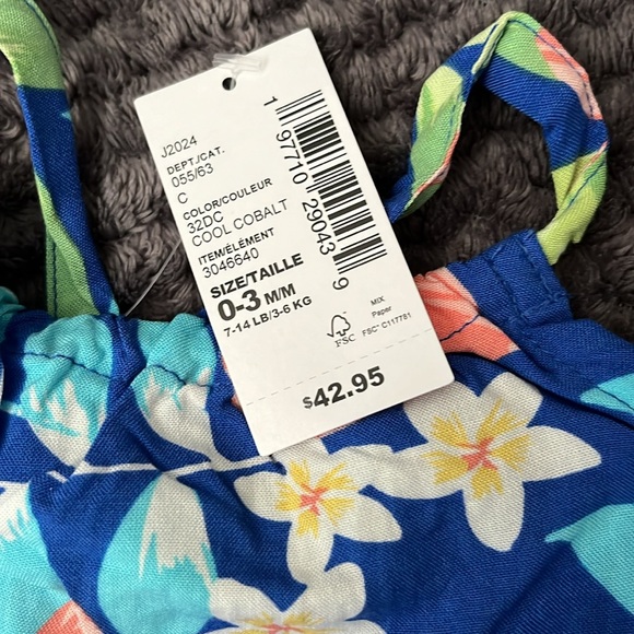 BNWT Dress 0-3 months - Picture 2 of 5